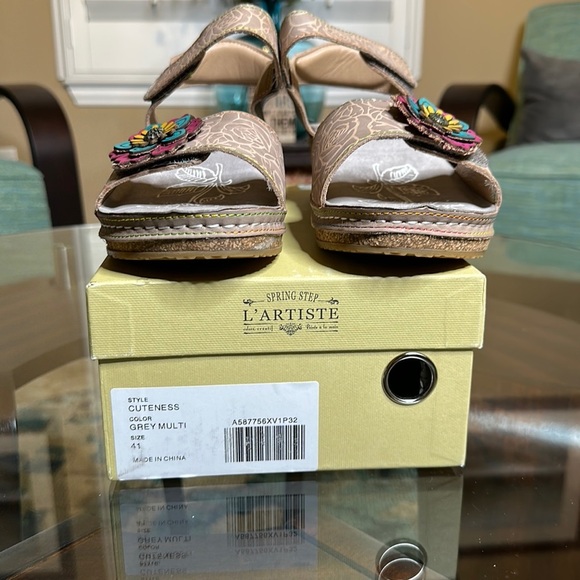 L'artiste By Spring Step Cuteness Sandals
Women's 9.5-10 /41 Grey Multic…‎ - Picture 2 of 9